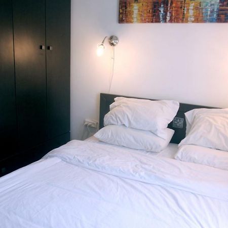 Central Apartment With Shelter Room -1 Bedroom & Living Room And Balcony Tel-Aviv Kültér fotó